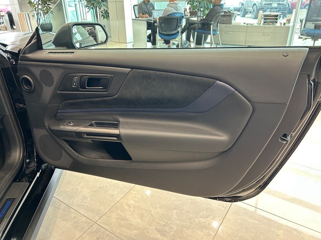 2025 Ford Mustang Dark Horse