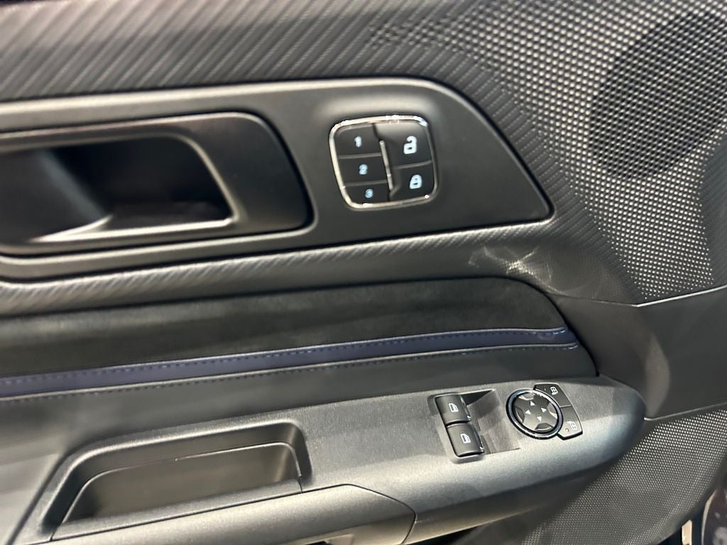 2025 Ford Mustang Dark Horse