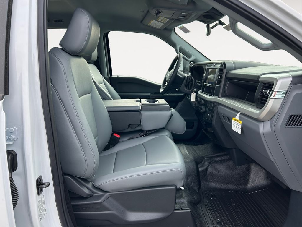 2025 Ford F-550SD XL DRW