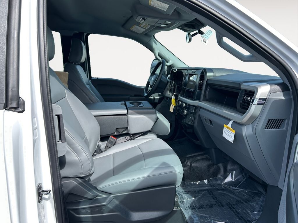 2026 Ford F-450SD DRW