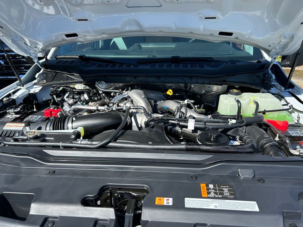 2025 Ford F-600SD XL