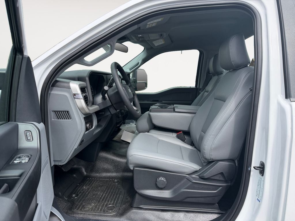 2026 Ford F-600SD XL