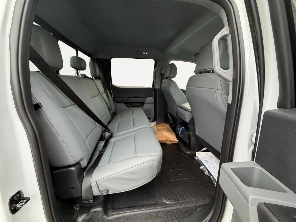 2027 Ford F-550SD XL INTRANSIT