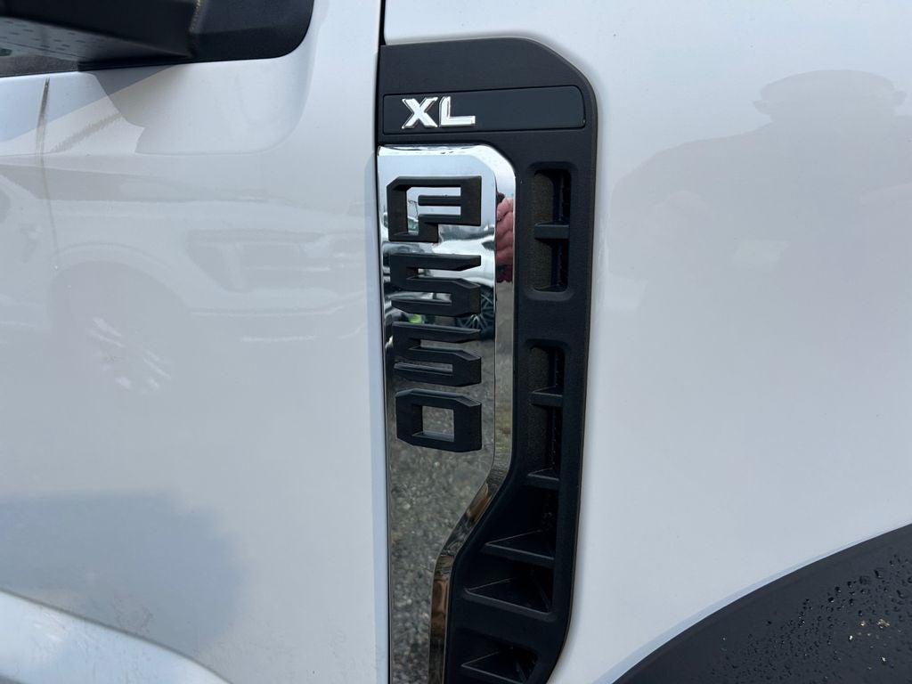 2026 Ford F-550SD XL DRW