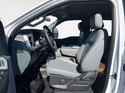 2027 Ford F-550SD F-550® XL