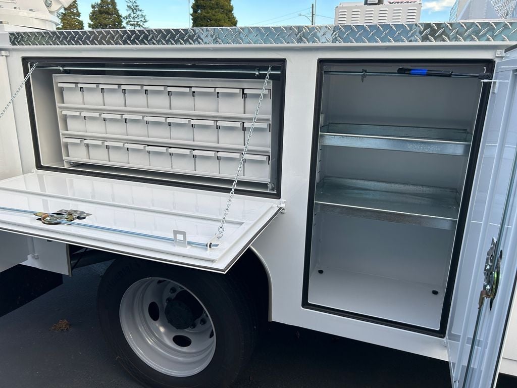 2026 Ford F-550 Crane XL DRW