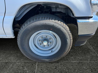 2026 Ford E-350 Base Cutaway