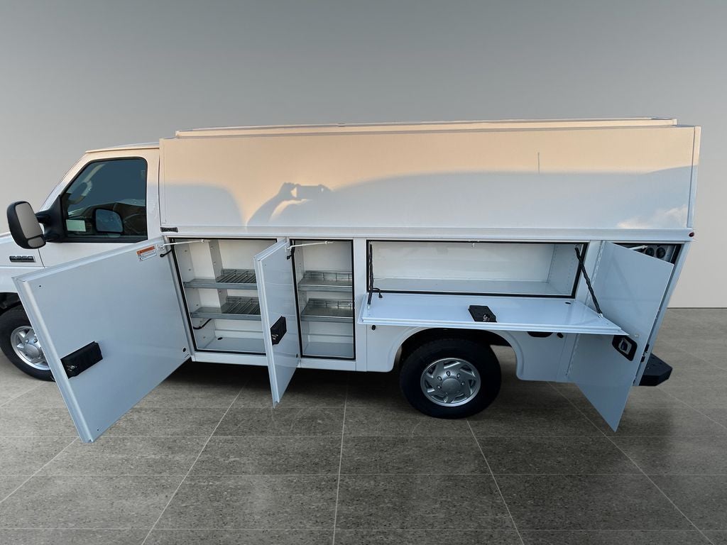 2026 Ford E-350 KUV Base Cutaway