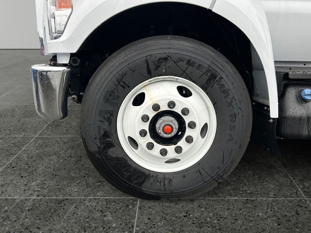 2026 Ford F-750SD Base