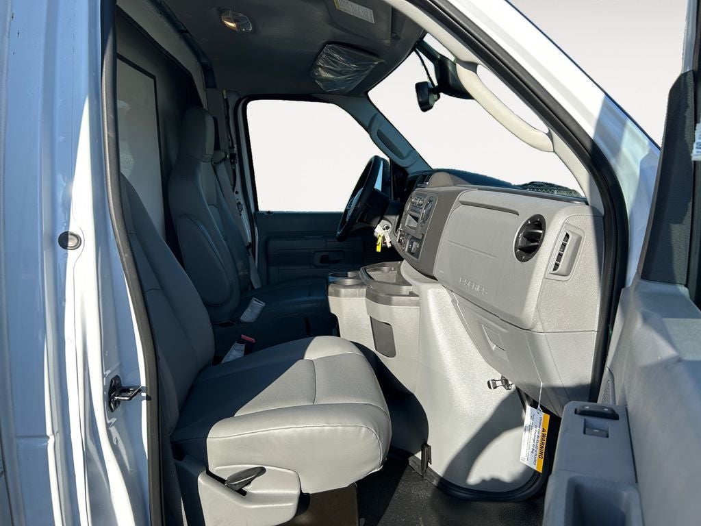 2026 Ford E-450SD Base