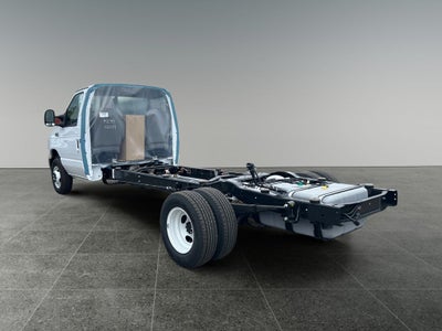 2027 Ford E-450SD Base