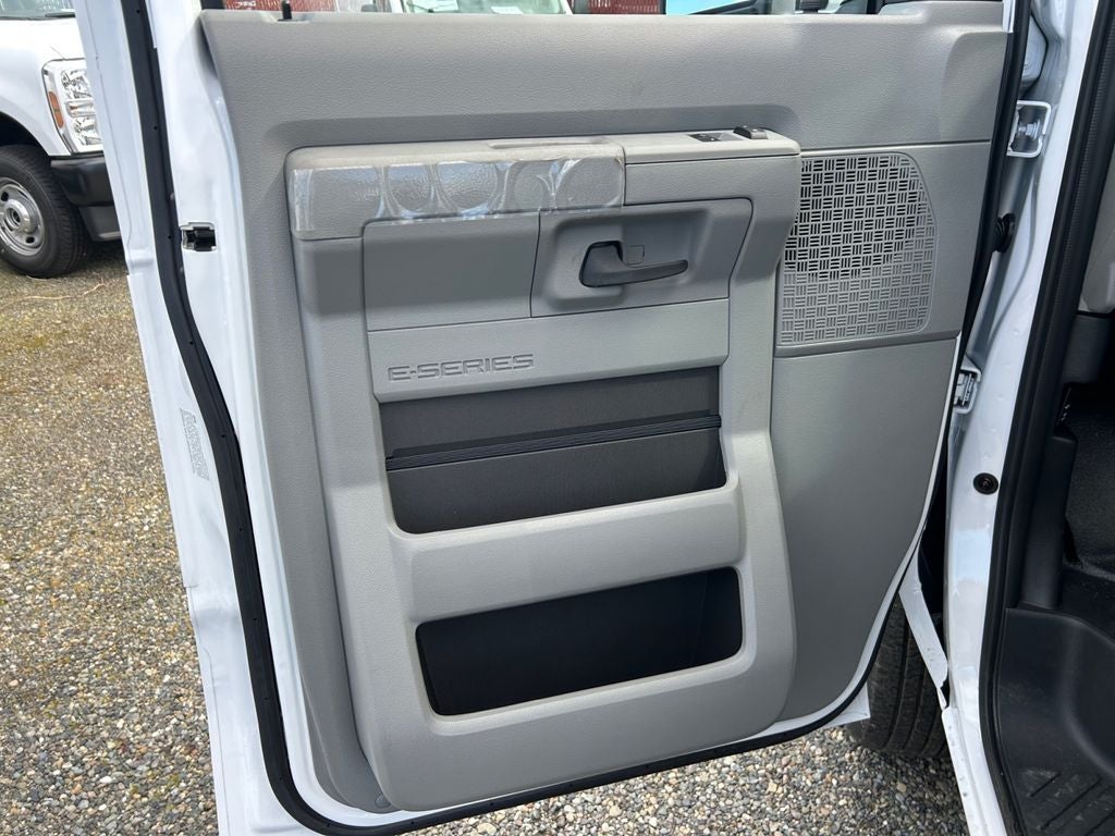 2027 Ford E-450SD Base