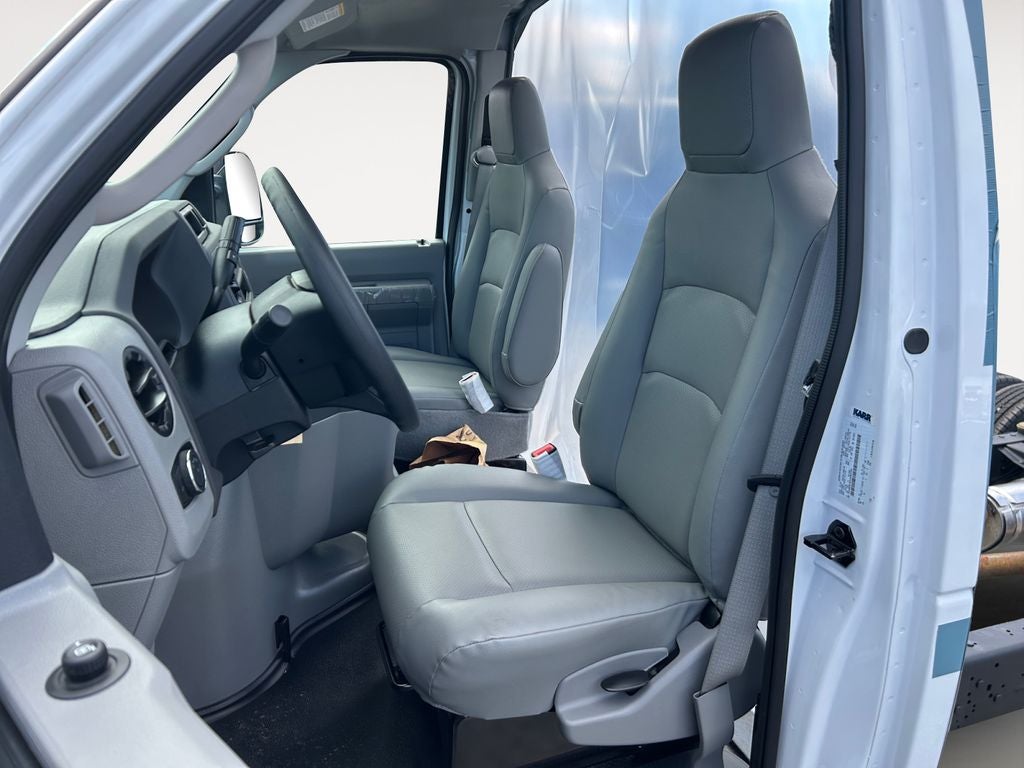 2027 Ford E-450SD Base