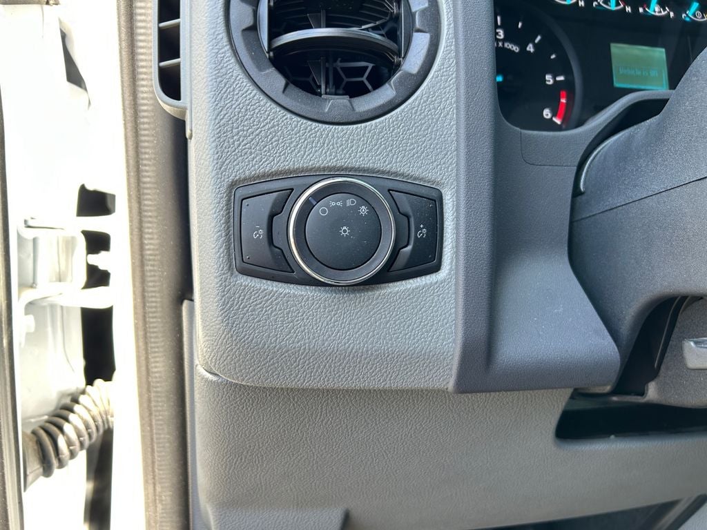 2025 Ford E-450SD Base