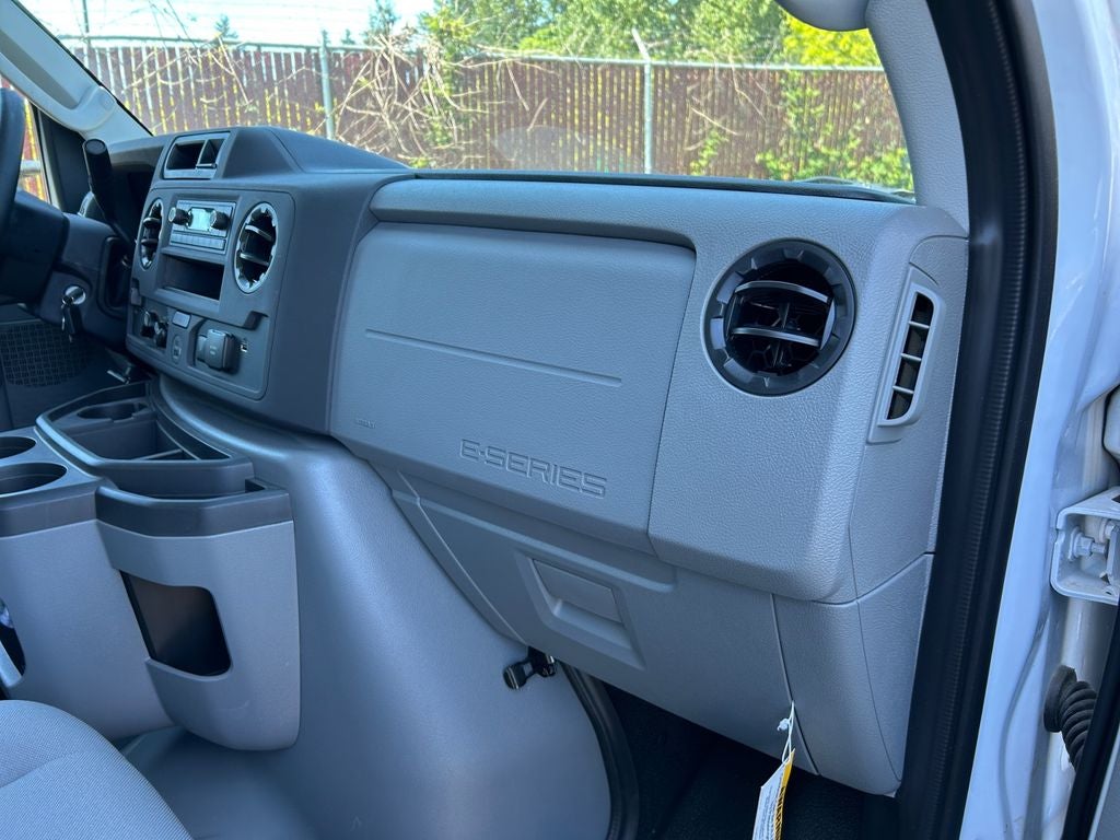 2025 Ford E-450SD Base