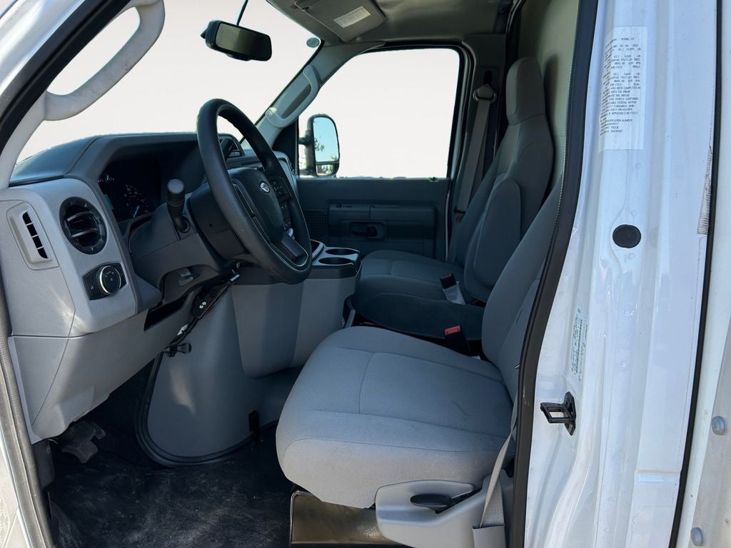 2025 Ford E-450SD Base
