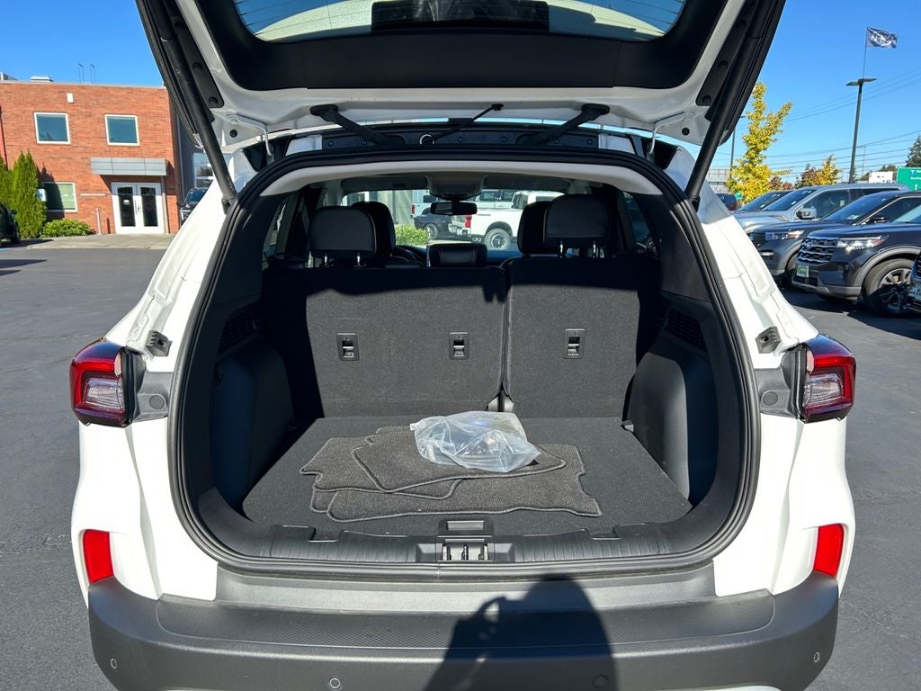 2024 Ford Escape Plug-In Hybrid Base