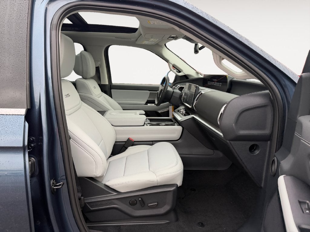 2027 Ford Expedition Max Platinum INTRANSIT