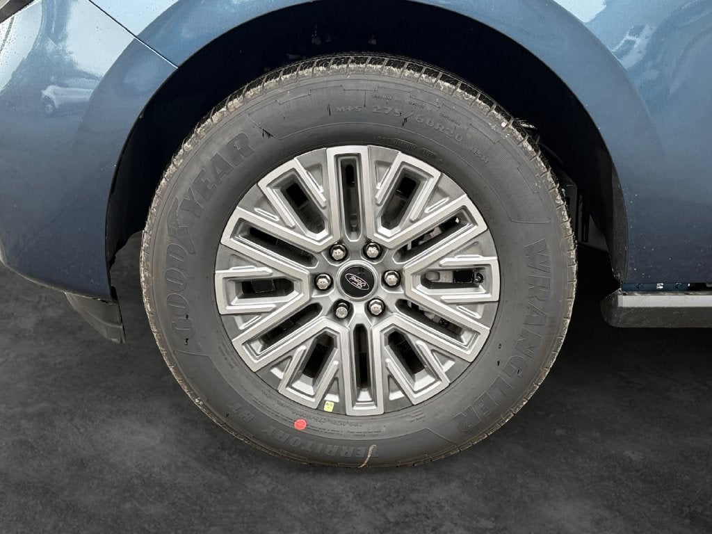 2027 Ford Expedition Max Platinum INTRANSIT