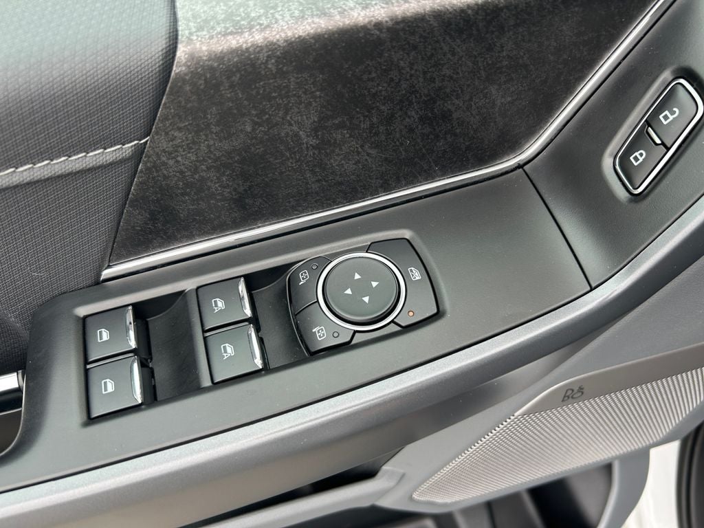 2024 Ford F-150 Lightning Flash