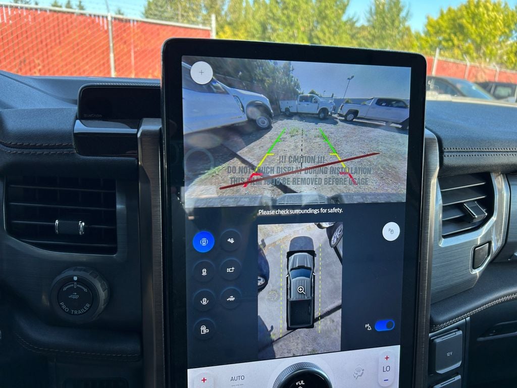 2025 Ford F-150 Lightning Lariat