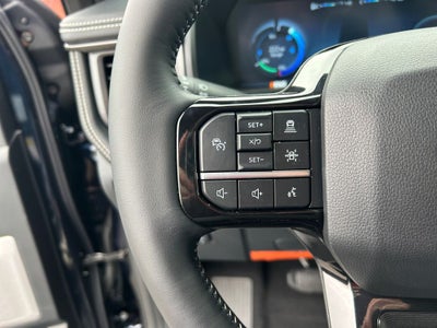 2025 Ford F-150 Lightning Platinum