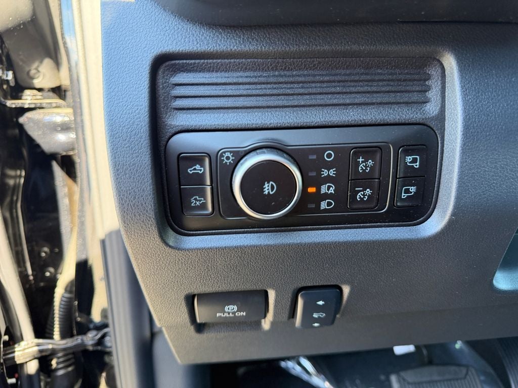 2026 Ford F-250SD Lariat ROUSH