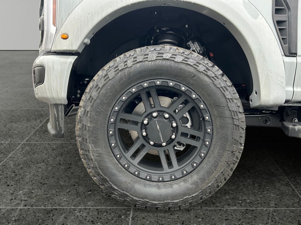 2026 Ford F-250SD Lariat ROUSH