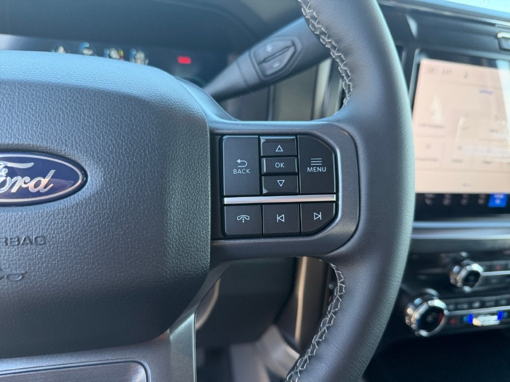 2027 Ford F-350SD Lariat