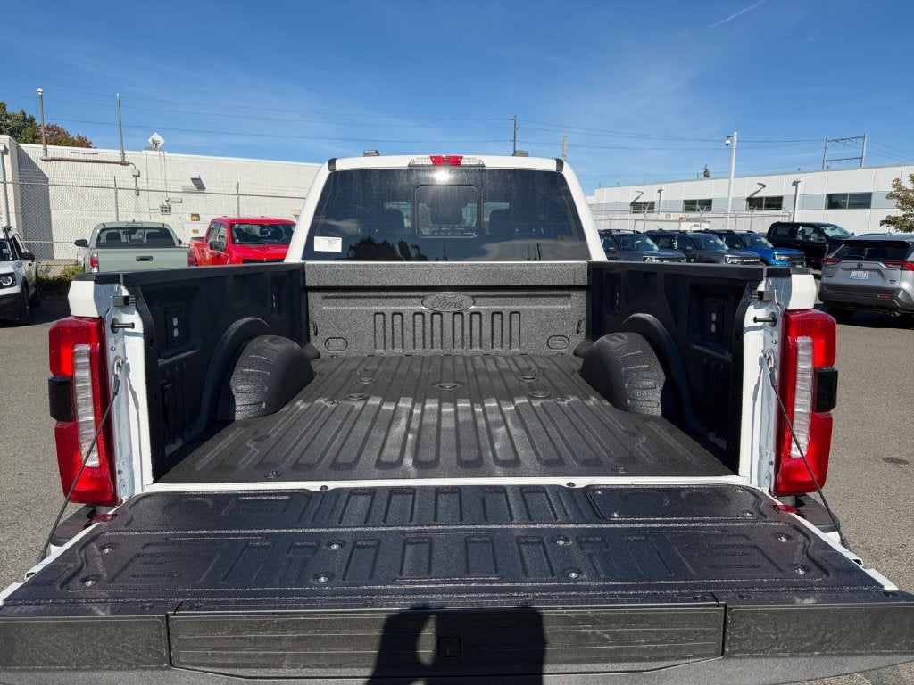 2027 Ford F-350SD Lariat