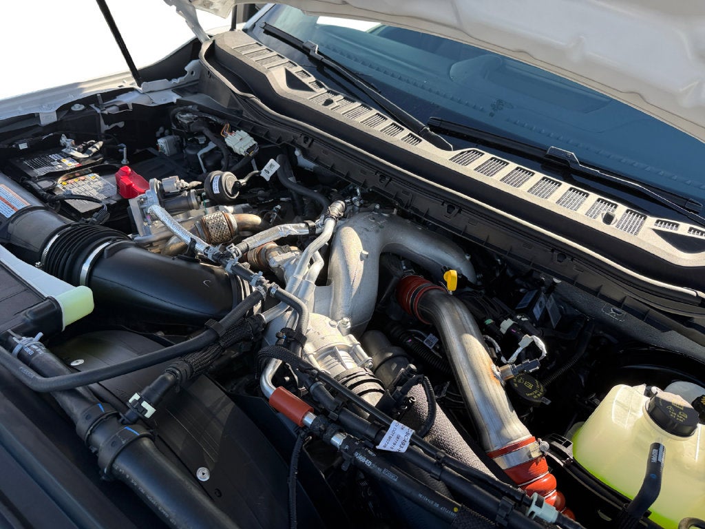 2027 Ford F-350SD Lariat