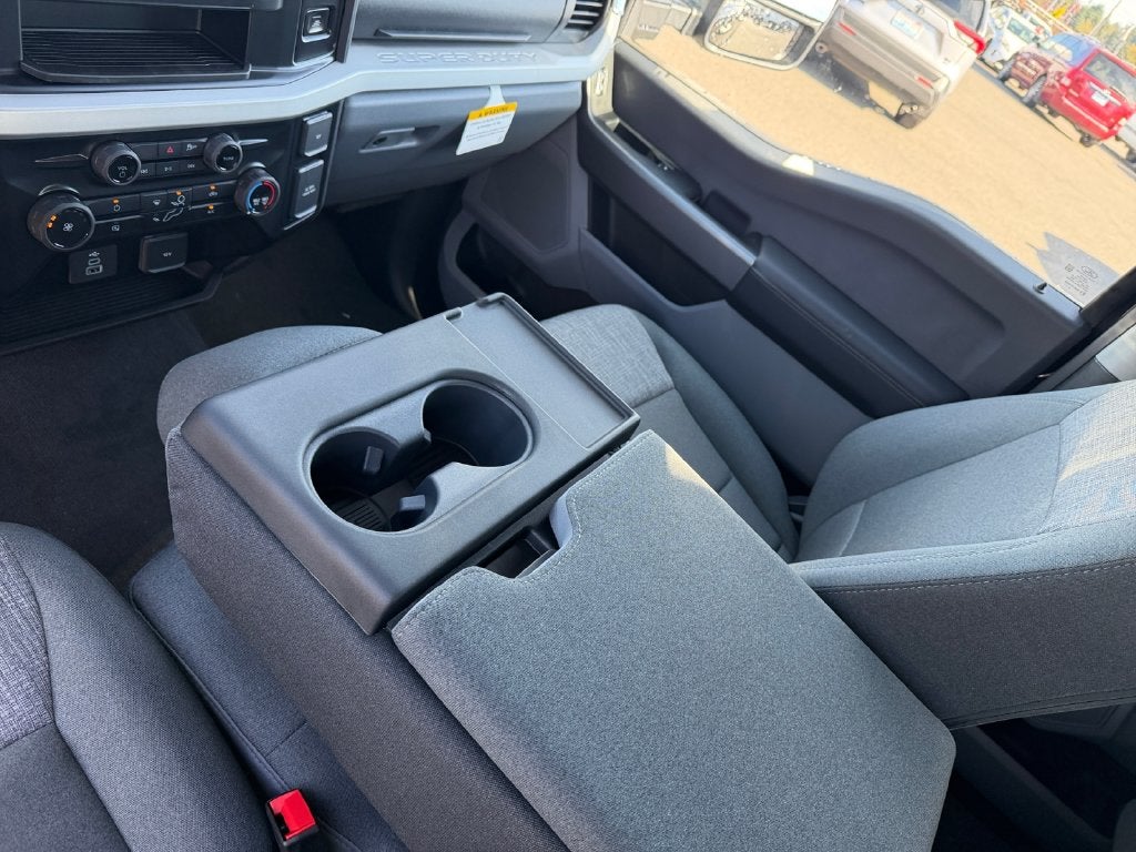 2027 Ford F-350SD XLT