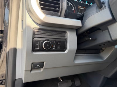 2027 Ford F-350SD XLT