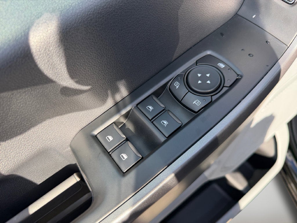 2027 Ford F-350SD XLT