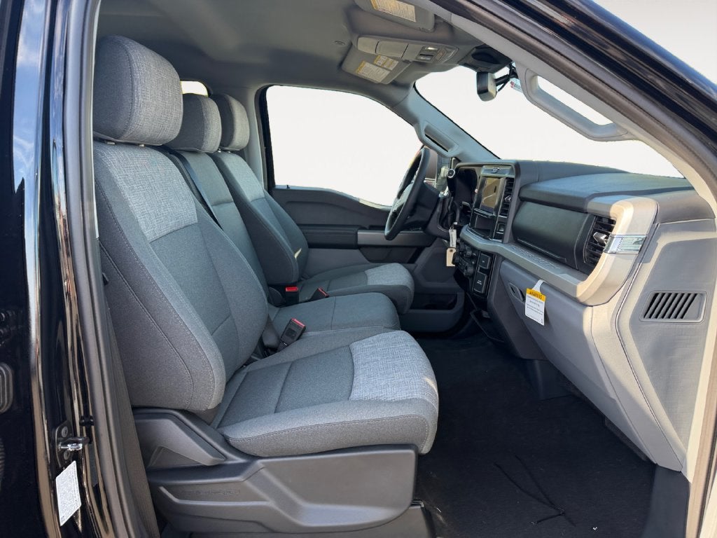 2027 Ford F-350SD XLT