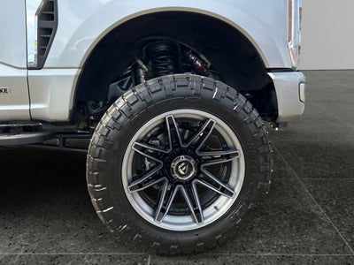 2024 Ford F-350SD Platinum