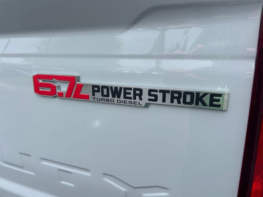 2026 Ford F-350SD Lariat ROUSH