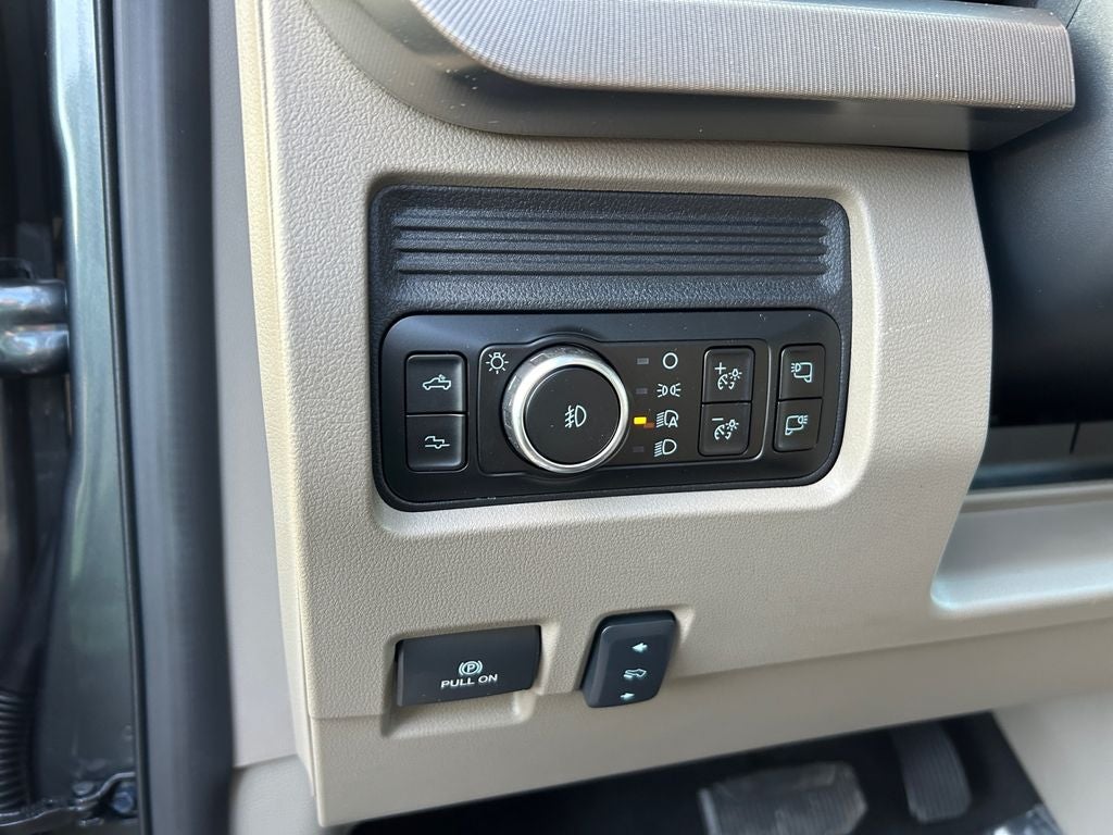 2026 Ford F-350SD F-350® Platinum®