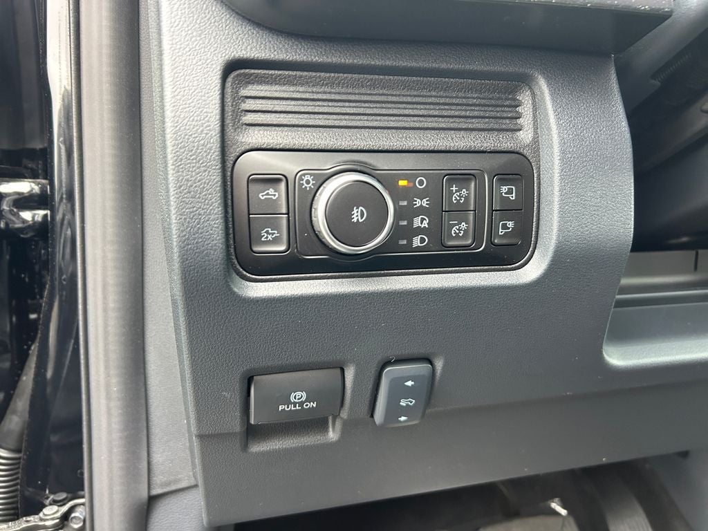 2026 Ford F-350SD Lariat Roush