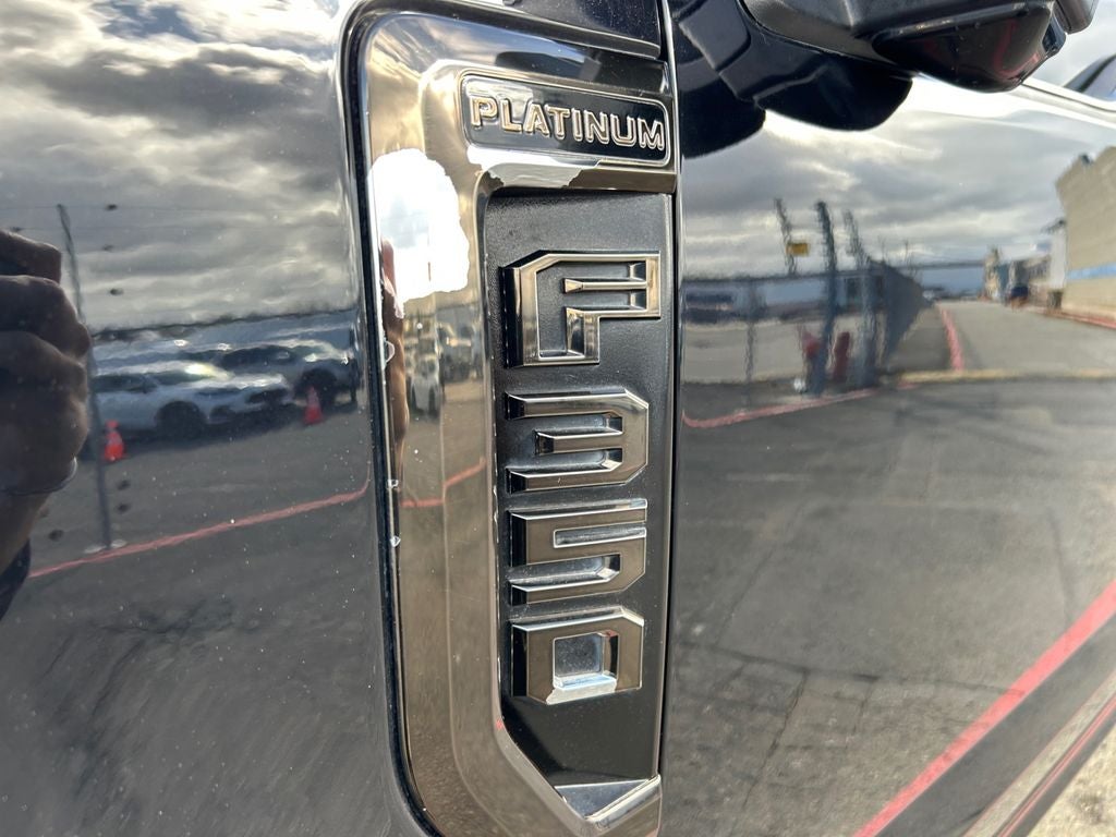 2022 Ford F-350SD Platinum
