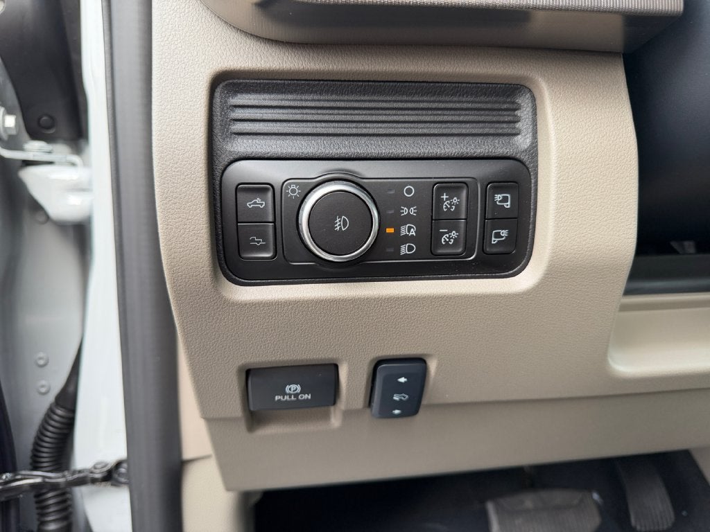 2026 Ford F-350SD Platinum DRW