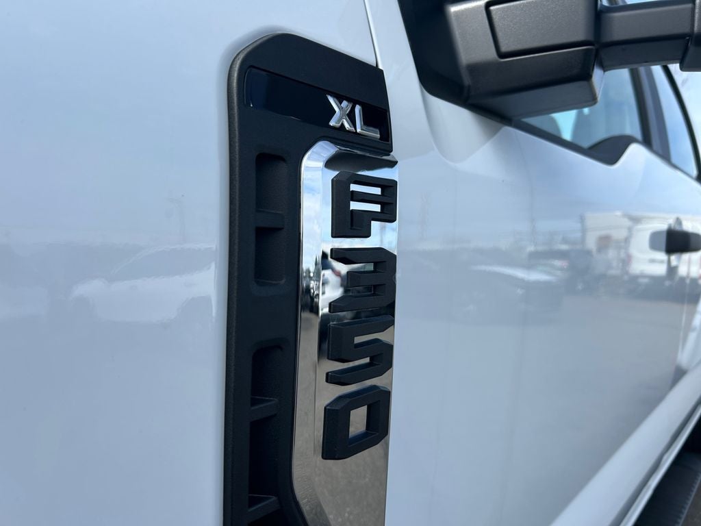 2026 Ford F-350SD XL DRW