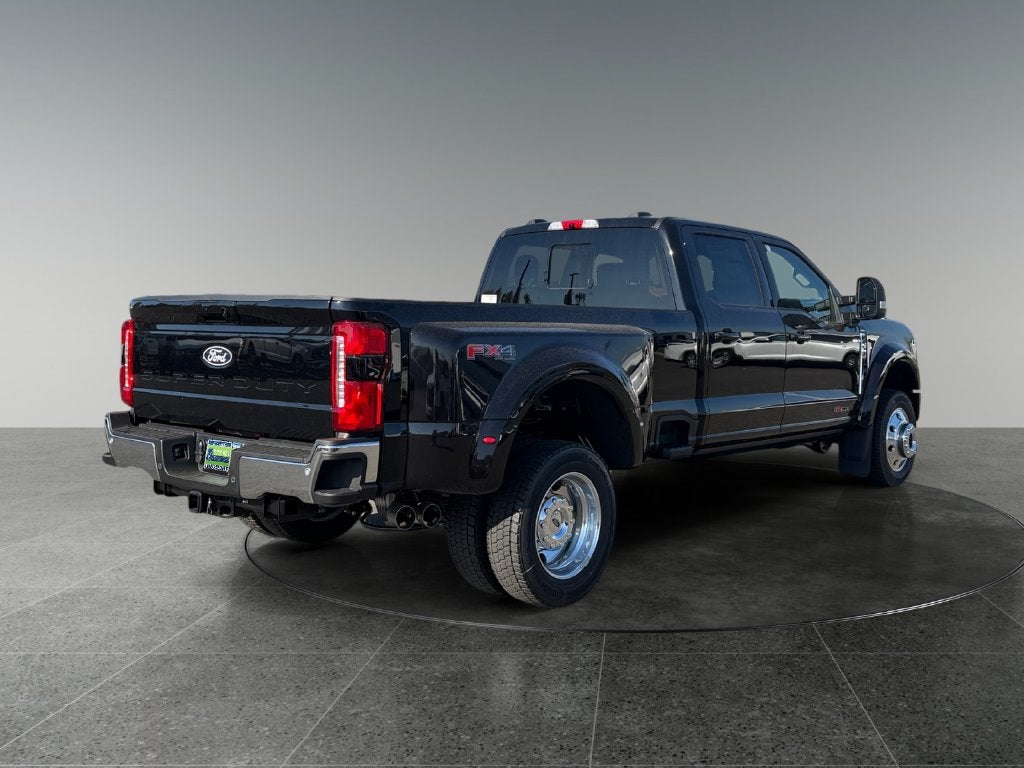 2027 Ford F-450SD Lariat DRW
