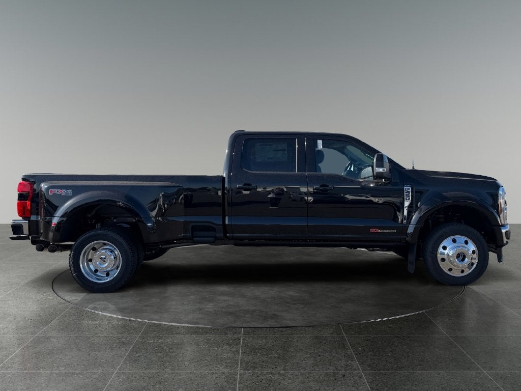 2027 Ford F-450SD Lariat DRW