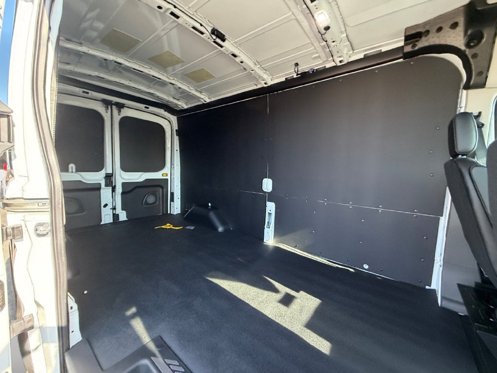 2027 Ford Transit-250 Base