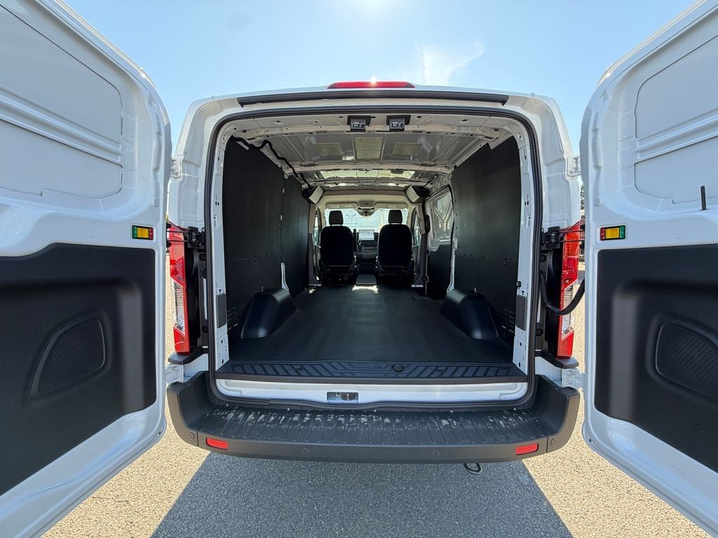 2027 Ford Transit-250 Base