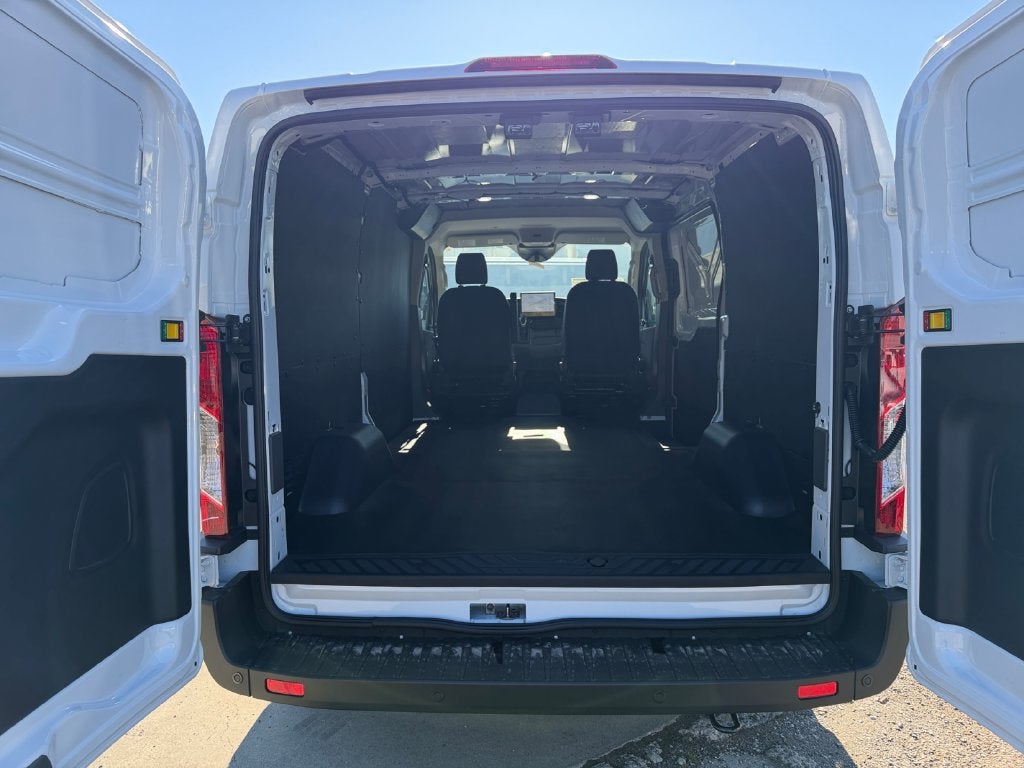 2027 Ford Transit-250 Base
