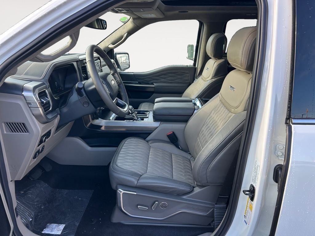 2025 Ford F-150 Platinum