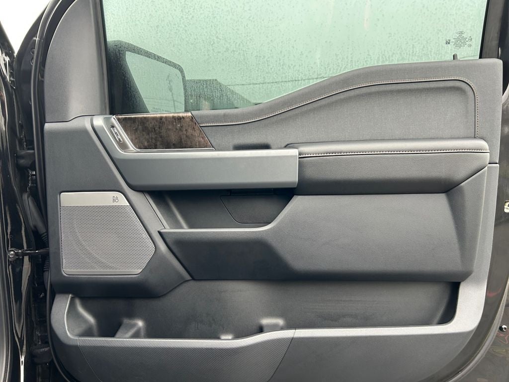 2023 Ford F-150 Lightning Lariat