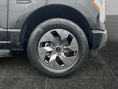 2023 Ford F-150 Lightning Lariat